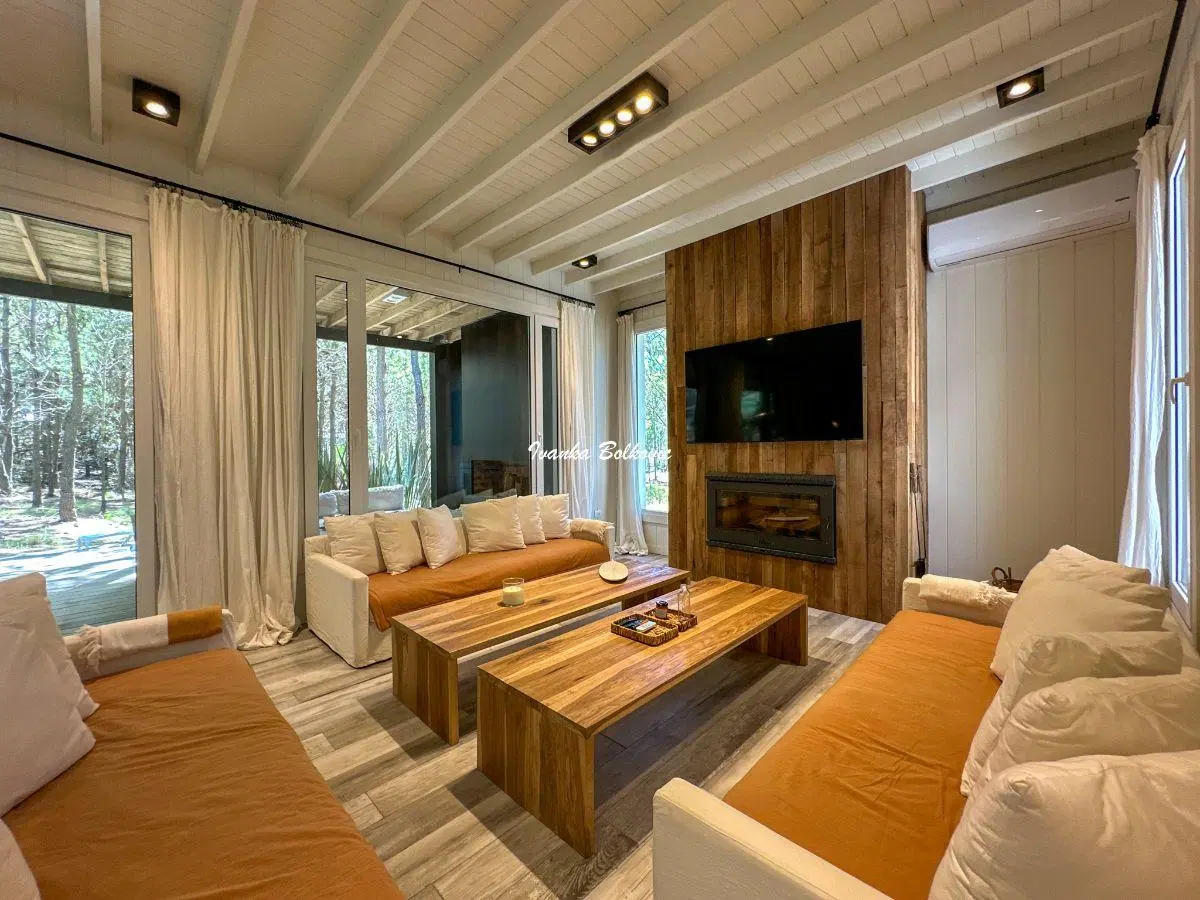 Casa de 280 m² con 4 dormitorios Venta Maritimo Costa Esmeralda 2