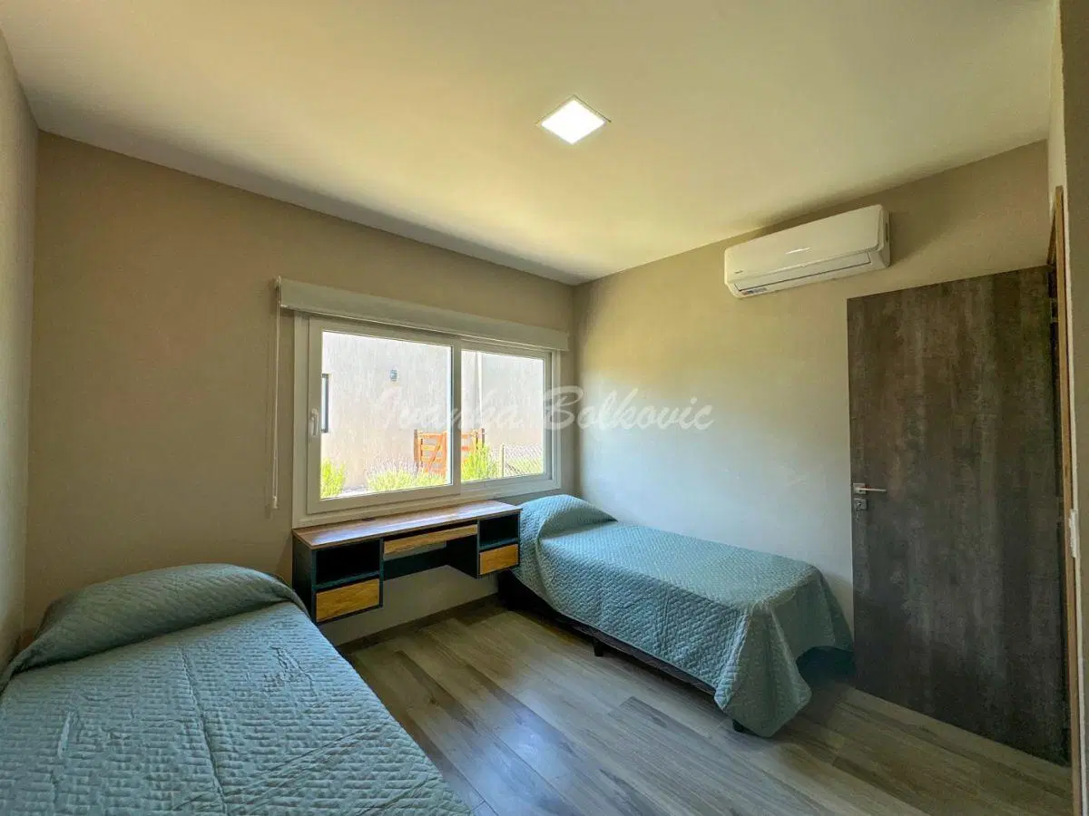 Casa Golf 2 Con 220 M2 Totales - 4 Habitaciones 2 En Suite - Venta 2