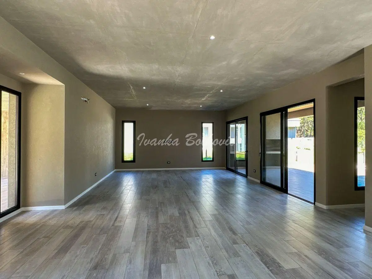Casa en Venta con 277 m2 y 3 dormitorios en suite Costa Esmeralda 4