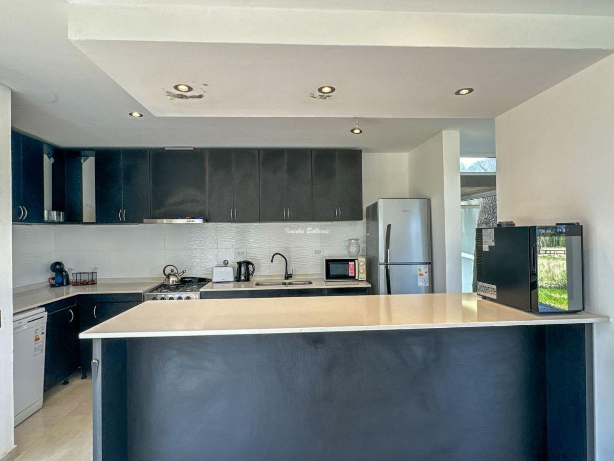 Foto de Casa Con 151 M² Con 3 Dormitorios Venta Costa Esmeralda - Nuevo Valor!!, imagen 2