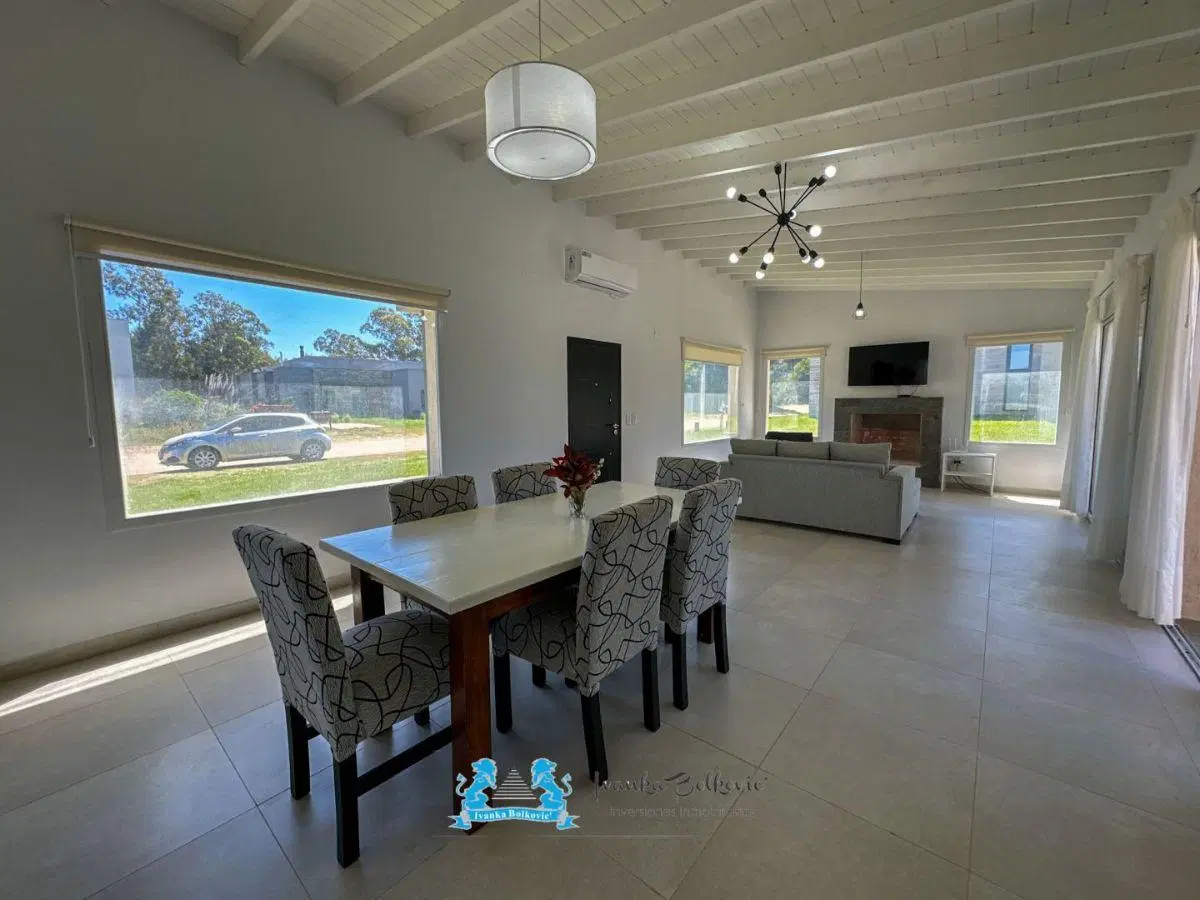 Casa Con 120 M2 Y 3 Dorm. En Venta Valor De Mercado Costa Esmeralda 2