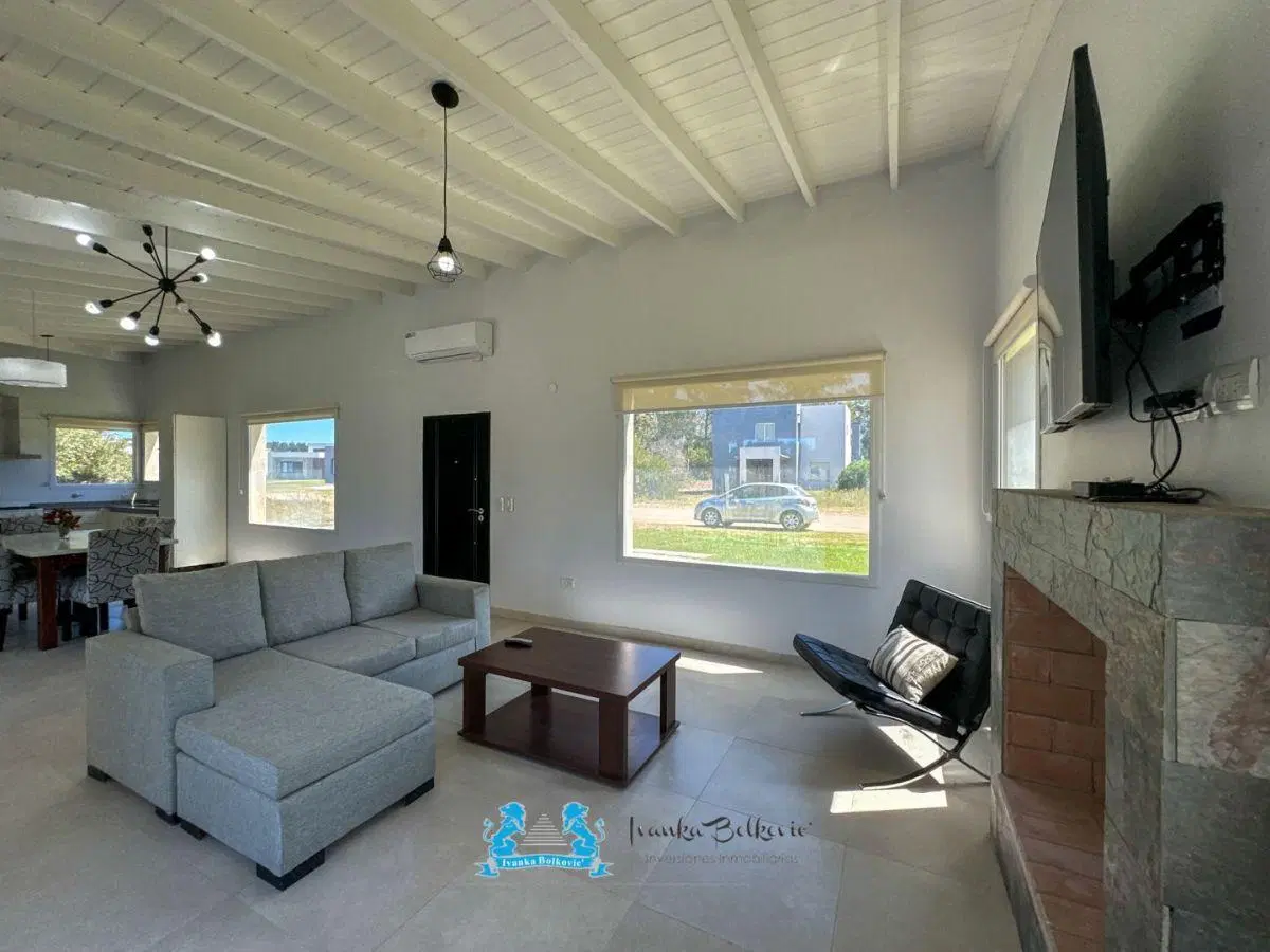 Casa Con 120 M2 Y 3 Dorm. En Venta Valor De Mercado Costa Esmeralda 5