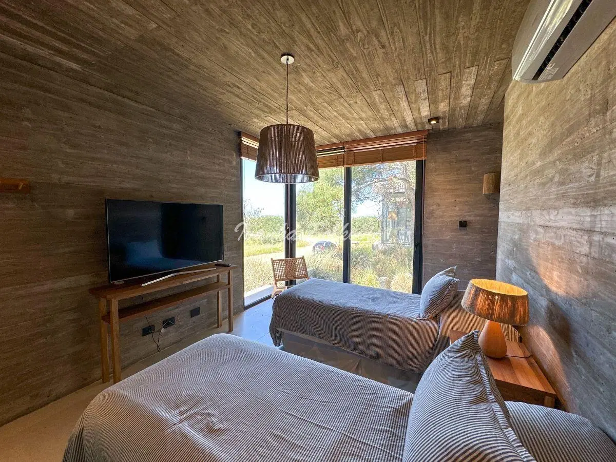 Casa de 360 m2 Venta Diseño Minimalista, Piscina y Vistas Al Mar Costa Esmeralda 5