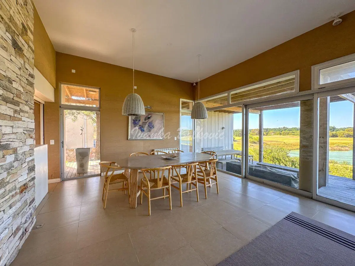 Venta Casa de 430 m² Exclusivas Vistas a La Laguna y El Golf Costa Esmeralda 5