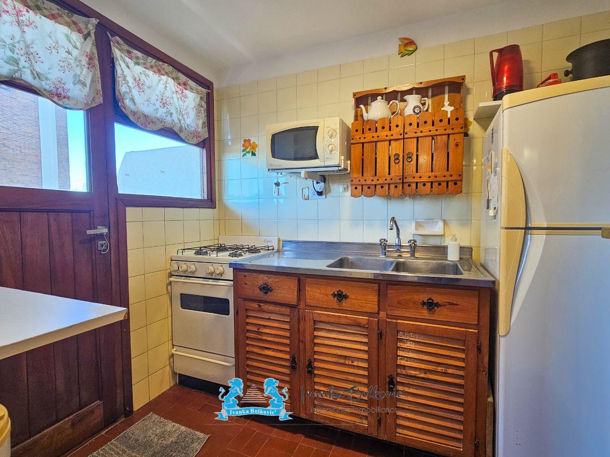 Foto de Departamento de 48 m² con 2 dormitorios en venta en Pinamar Centro, imagen 3