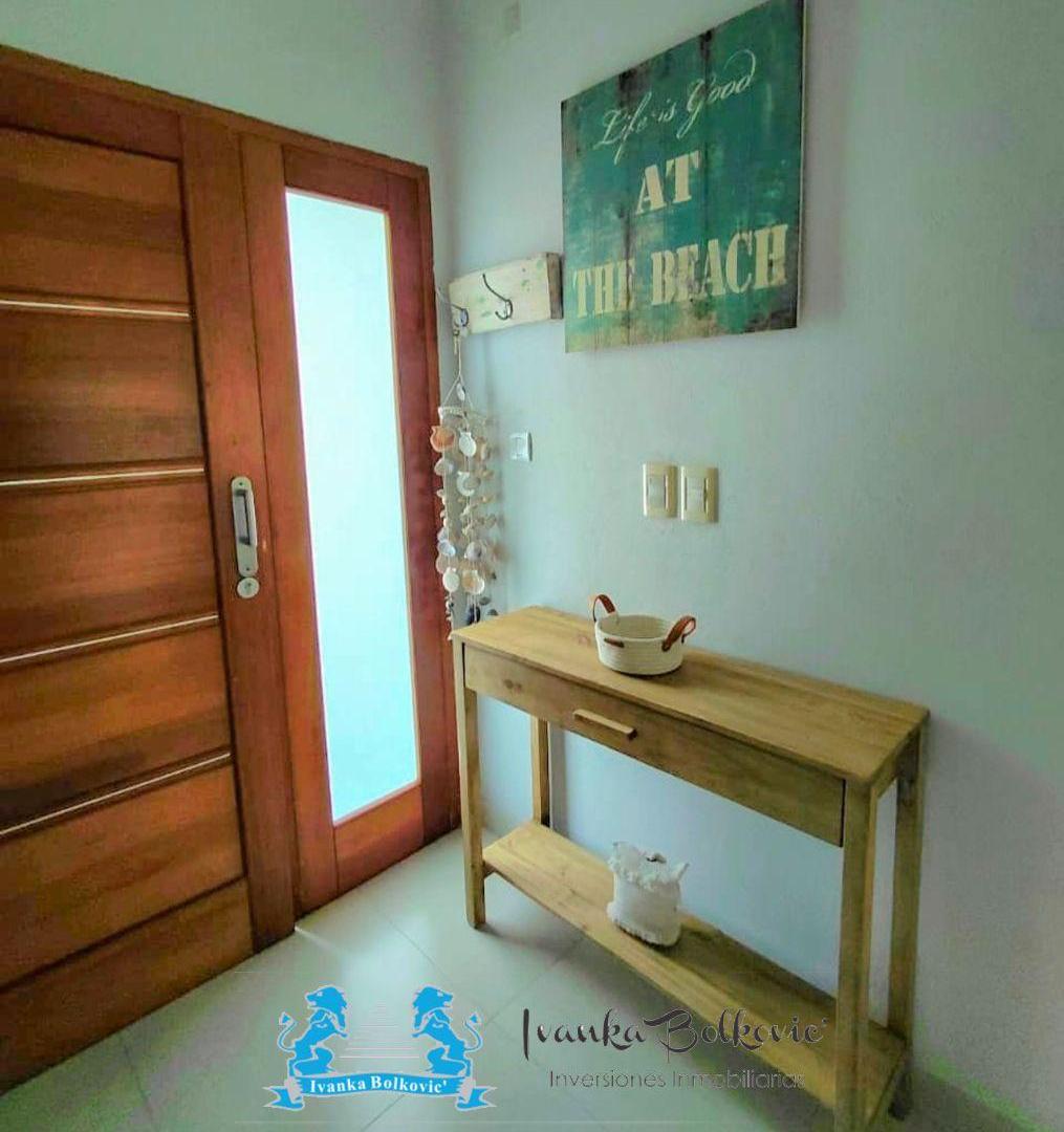 Foto de Casa de 165 m² con 3 dormitorios en Venta con Pileta en Costa Esmeralda, imagen 2