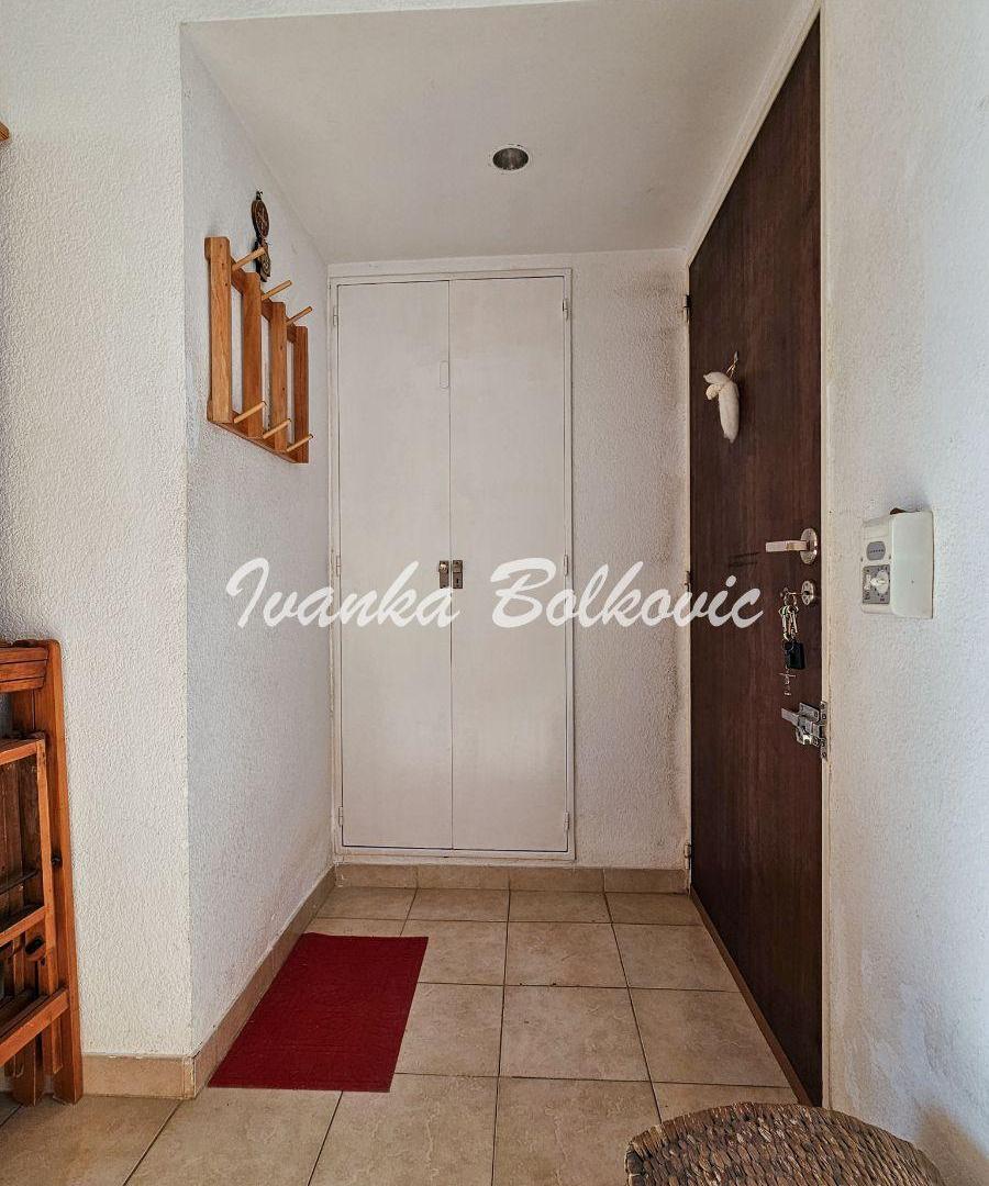 Foto de Venta Departamento Monoambiente con Cochera Pinamar Centro, imagen 2
