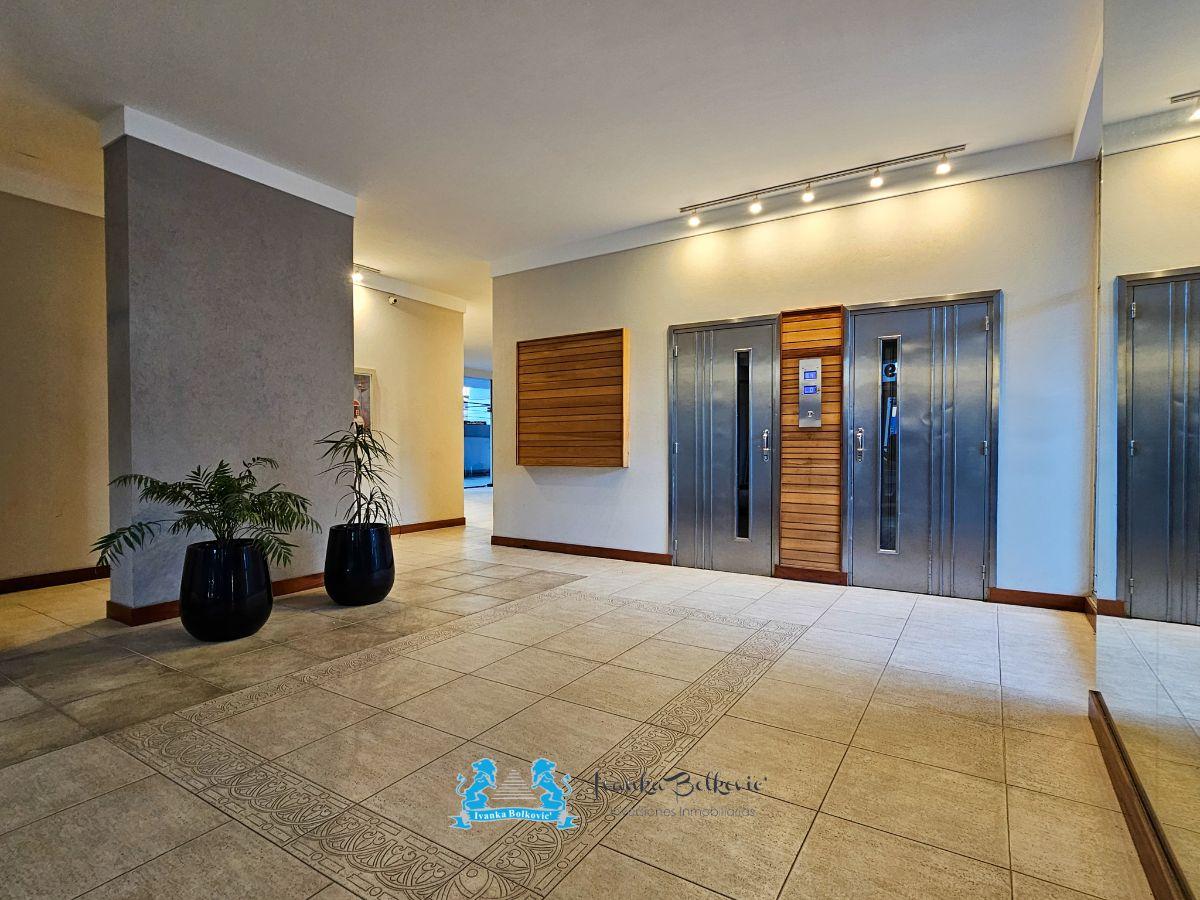 Foto de Venta Departamento Monoambiente con Cochera Pinamar Centro, imagen 5