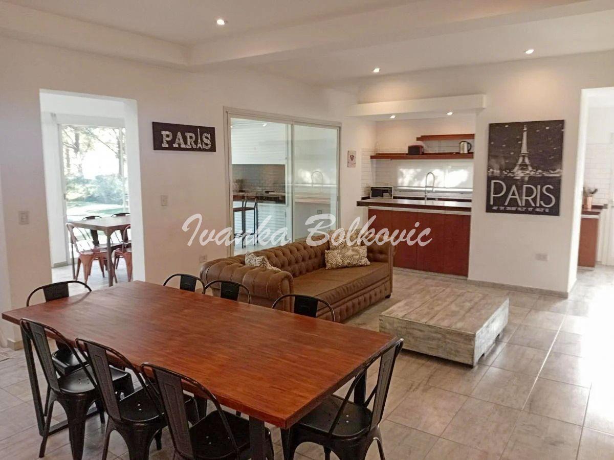 Foto de Venta Casa con Jardin Pileta y Sauna Seco Jacuzzi Costa Esmeralda, imagen 5