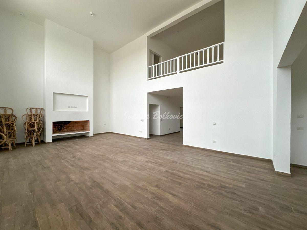 Foto de Venta Tremenda Casa 6 Dormitorios - 500 m² a Estrena Costa Esmeralda, imagen 4