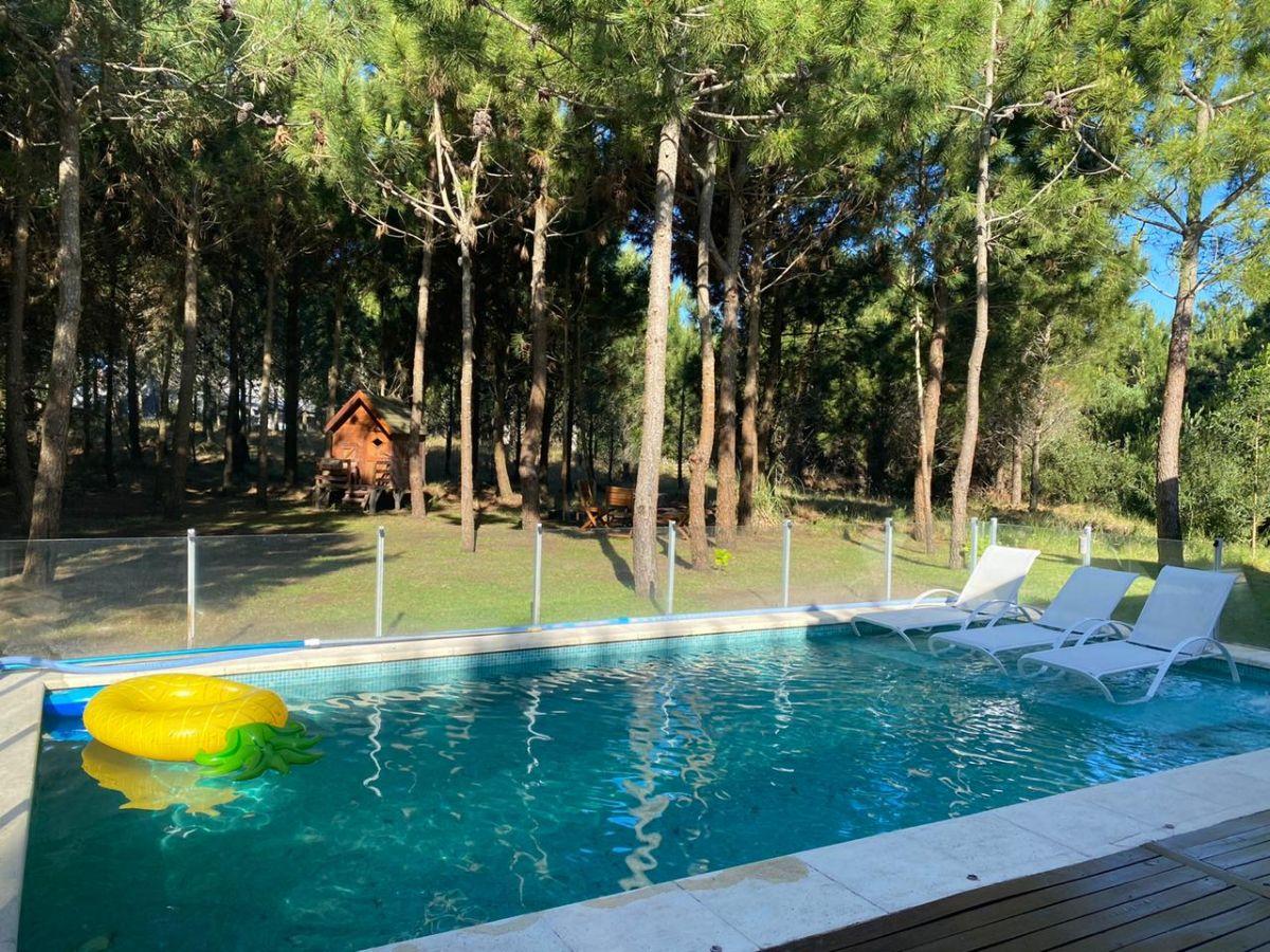 Alquiler Verano 2027 Casa 4 Dorm. (2 En Suite) Pileta Costa Esmeralda Barrio Golf 2