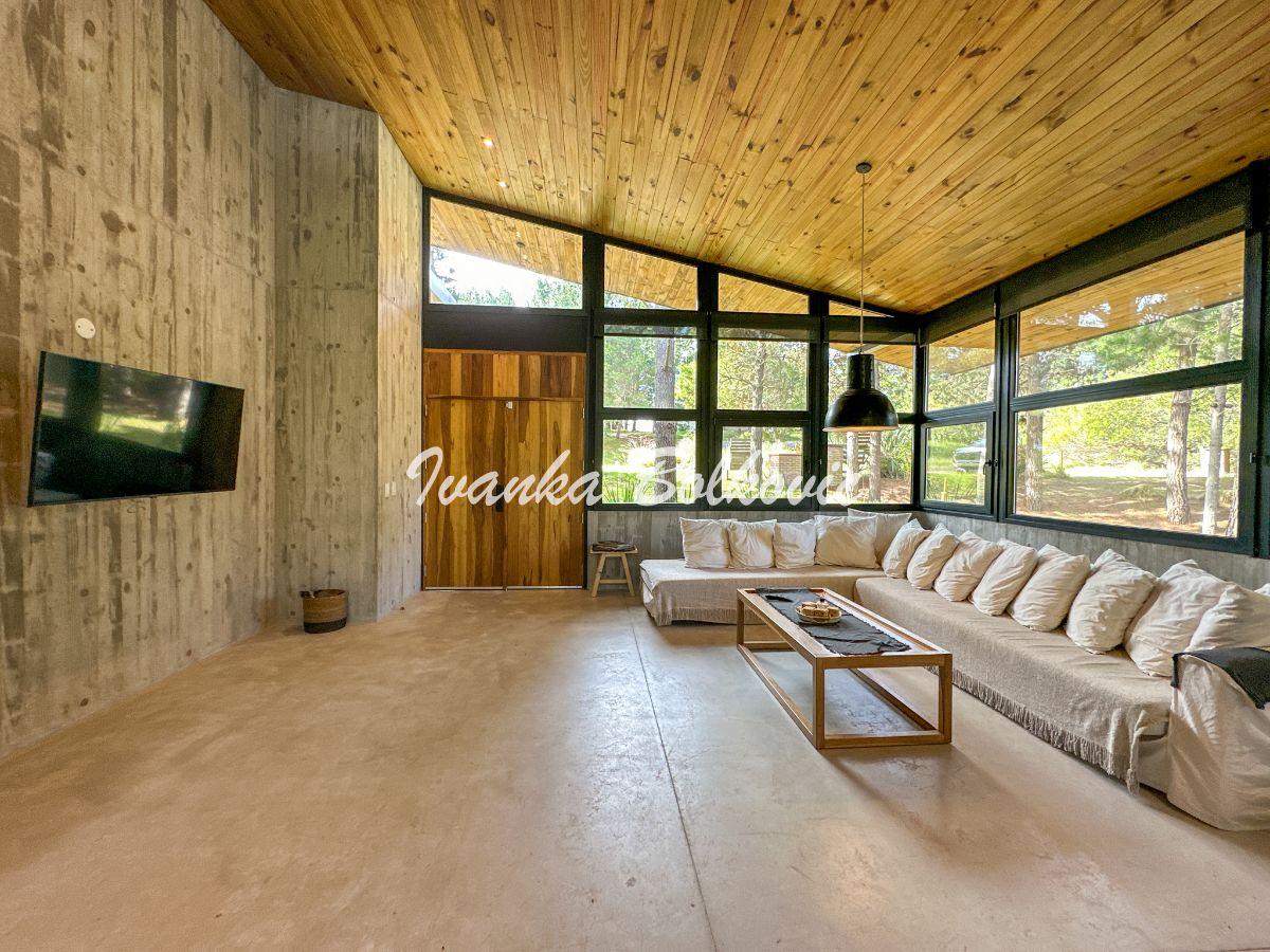 Foto de Alquiler Verano 2027 Casa Costa Esmeralda Barrio Senderos 1 - Fondos, imagen 2
