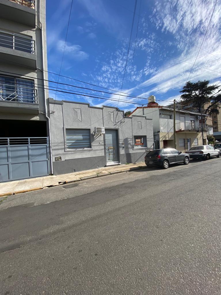 Casa en Venta con Local - 3 Ambientes con Jardín en Tigre 3
