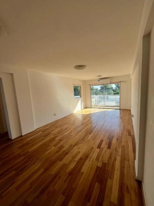 Departamento en Venta - 3 Ambientes con Cochera / Tigre Centro Apto Crédito 4