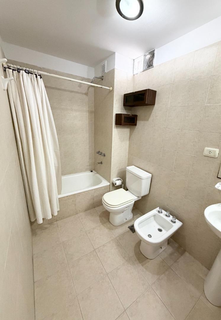 Foto de ALQUILER Semipiso 1 Dormitorio con Cochera | Urquiza 2100, imagen 5
