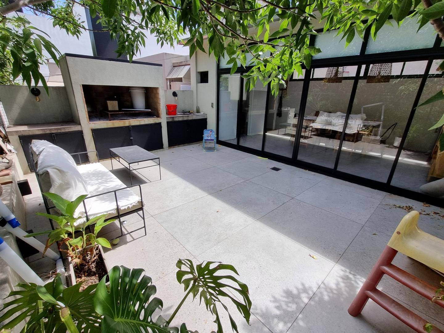 Venta PH 4 ambientes RECICLADO con terraza y quincho Nuñez