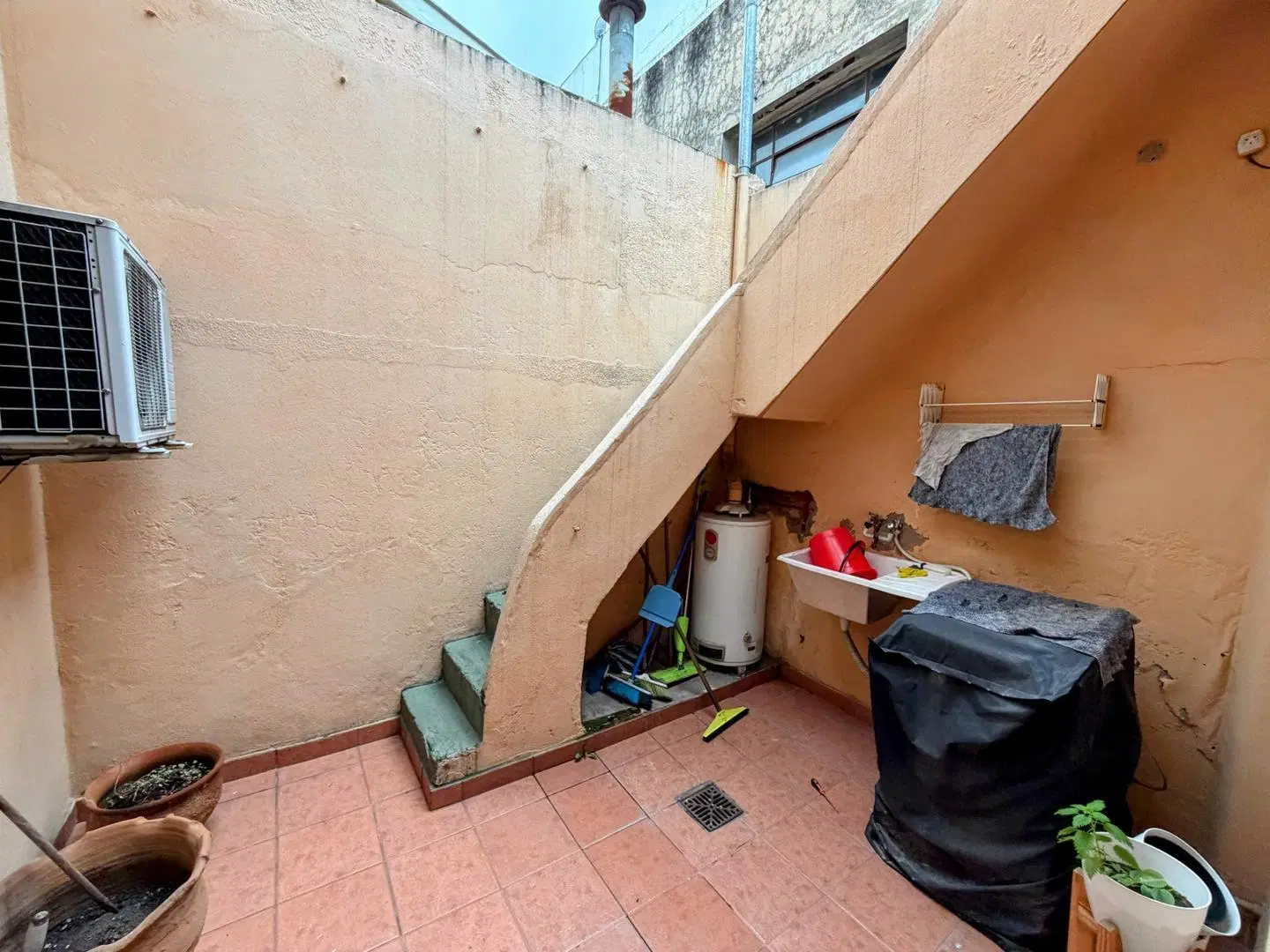 PH tipo casa en venta 3 amb. con terraza en Monte Castro 5