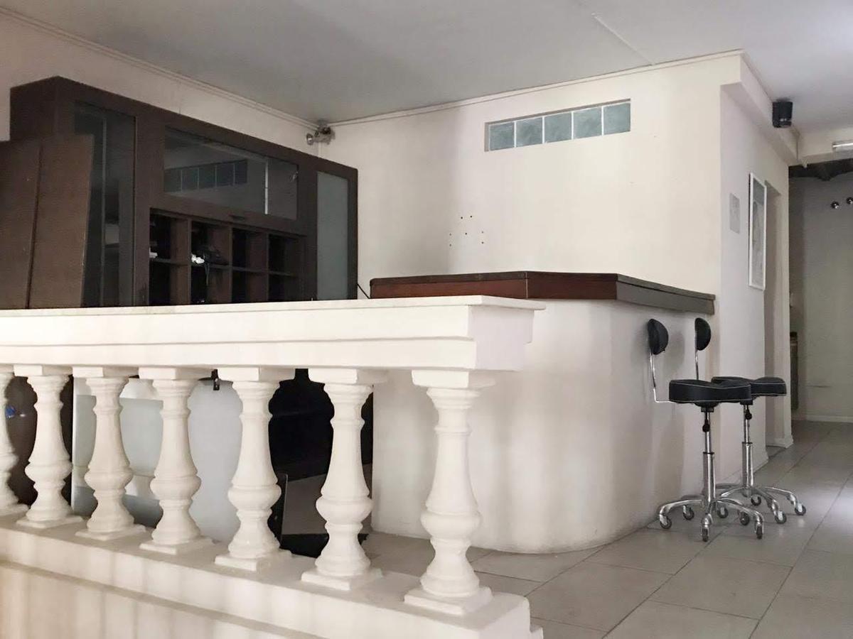 Venta con Renta Reciclada con Habilitación Para Centro de Estética y Consultorio en Constitución 4