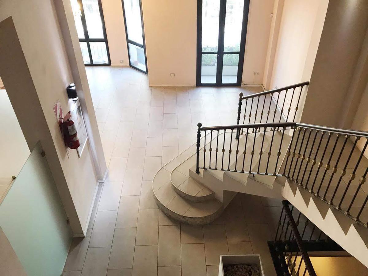 Venta con Renta Reciclada con Habilitación Para Centro de Estética y Consultorio en Constitución 4