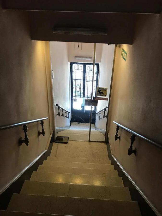 Venta con Renta Reciclada con Habilitación Para Centro de Estética y Consultorio en Constitución 1