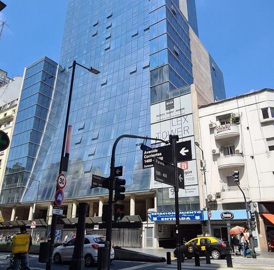 Venta exclusiva oficina en piso alto con 72,80m², planta libre a estrenar, en San Nicolás / Centro