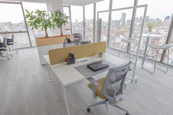 Venta exclusiva oficina en piso alto con 72,80m², planta libre a estrenar, en San Nicolás / Centro