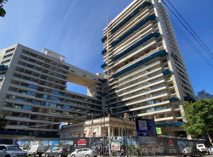 Venta Departamento de 4 Ambientes con Dependencia en Construcción en Torre en Belgrano R 2