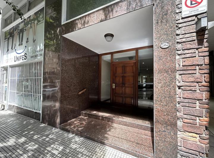 VENTA DEPARTAMENTO 3 AMBIENTES CON BALCÓN AL FRENTE, BARRIO NORTE / RECOLETA APTO CREDITO 3