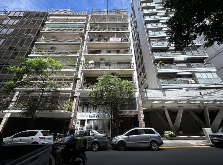 VENTA DEPARTAMENTO 3 AMBIENTES CON BALCÓN AL FRENTE, BARRIO NORTE / RECOLETA APTO CREDITO 5