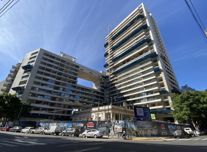 Venta Departamento de 4 Ambientes en Construcción, Belgrano R, Torres Roccatagliata 1