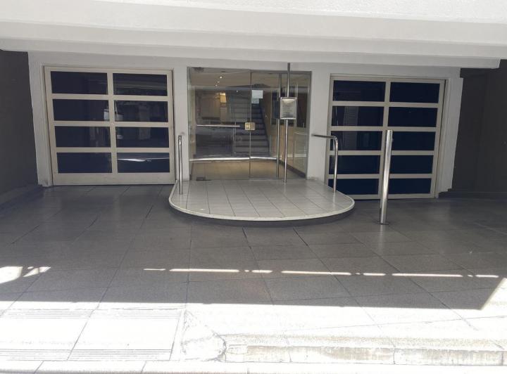 VENTA OFICINA / DEPARTAMENTO 5 AMBIENTES O POSIBIDAD DE DOS UNIDADES EN RECOLETA 3