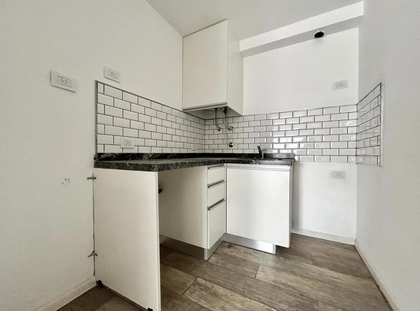 VENTA DEPARTAMENTO A ESTRENAR, MONOAMBIENTE CON BALCÓN, MUY LUMINOSO EN SAAVEDRA! 2