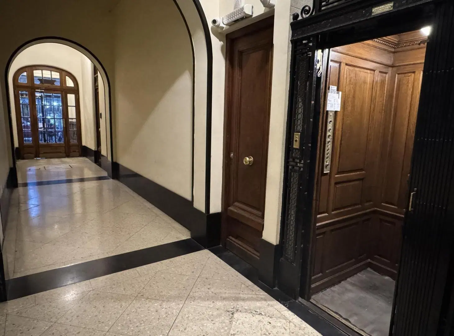 VENTA DEPARTAMENTO DE 3 AMBIENTES CON DEPENDENCIA EN PALERMO, PROXIMO AL JARDIN BOTANICO!!! 3