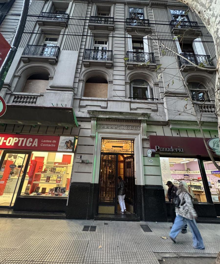 VENTA DEPARTAMENTO DE 3 AMBIENTES CON DEPENDENCIA EN PALERMO, PROXIMO AL JARDIN BOTANICO!!!