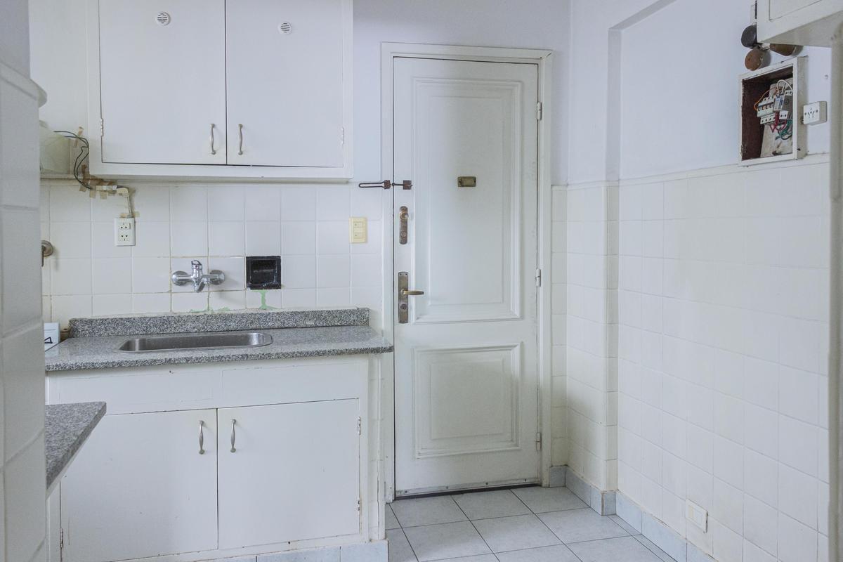 VENTA DEPARTAMENTO 4 AMBIENTES CON DEPENDENCIA OPORTUNIDAD EN PALERMO - Apto credito hipotecario
