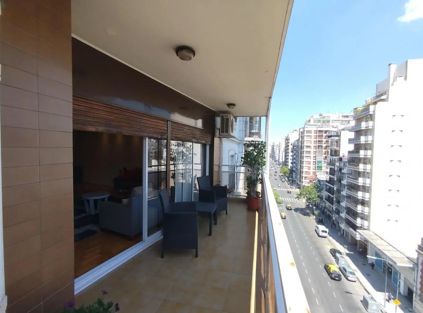 VENTA SEMIPISO DE 4 AMBIENTES CON DEPENDENCIA, COCHERA Y BAULERA ENTRE CABALLITO Y VILLA CRESPO 1