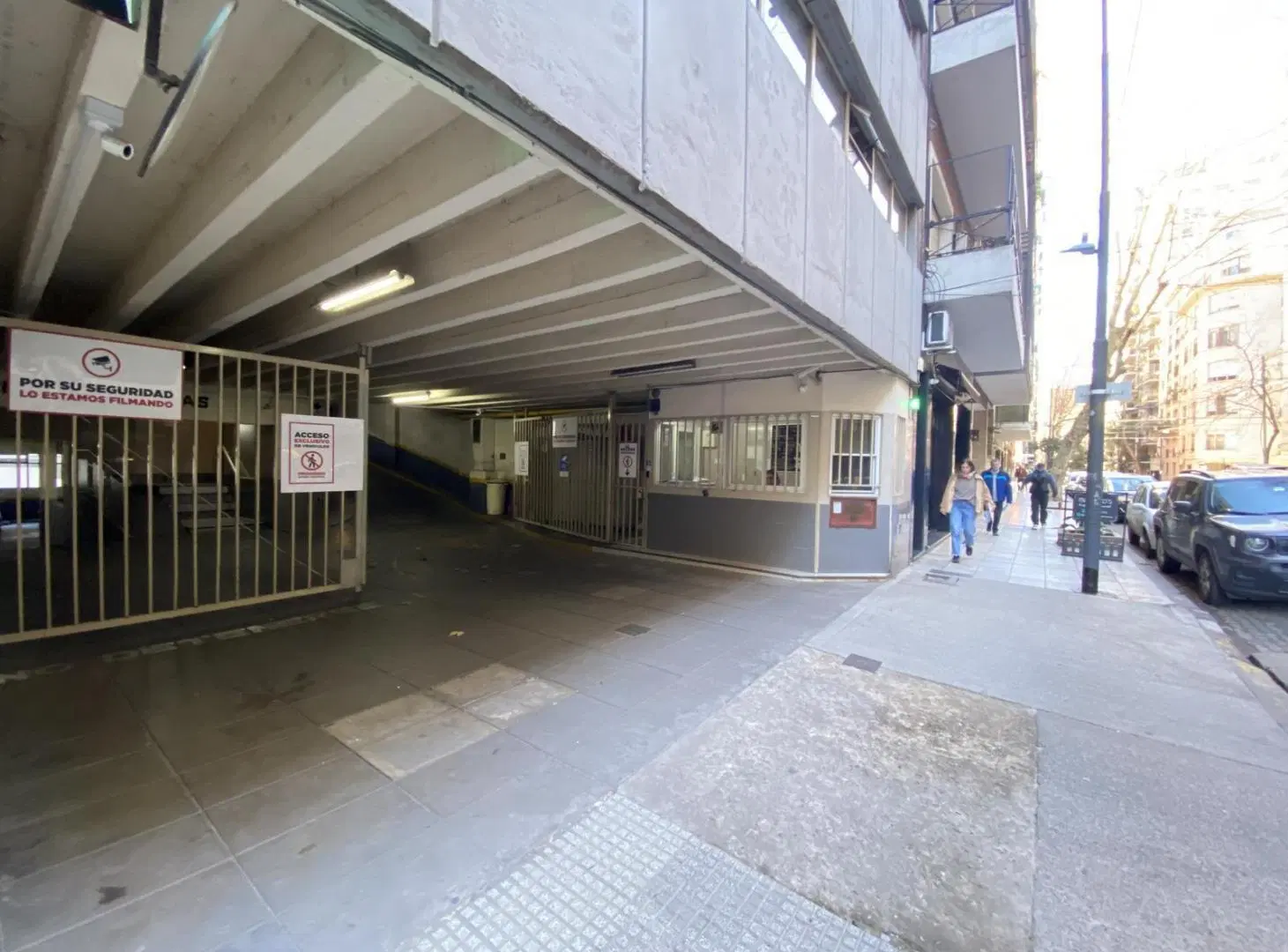 VENTA COCHERA FIJA Y CUBIERTA DE 12,34m², CÓMODA RAMPA, EN RECOLETA 2