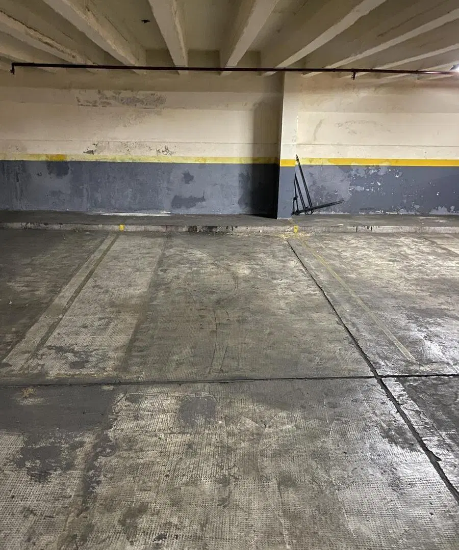 VENTA COCHERA FIJA Y CUBIERTA DE 12,34m², CÓMODA RAMPA, EN RECOLETA 3