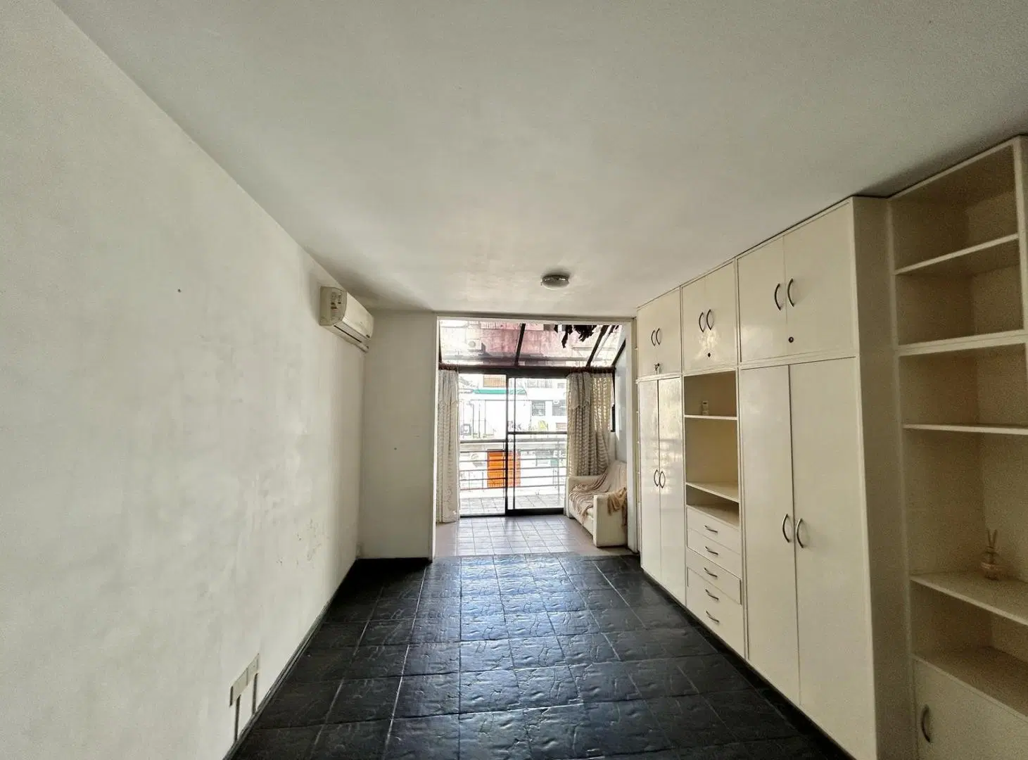 Venta Departamento de 1 Ambiente con Balcon en Palermo Chico 5