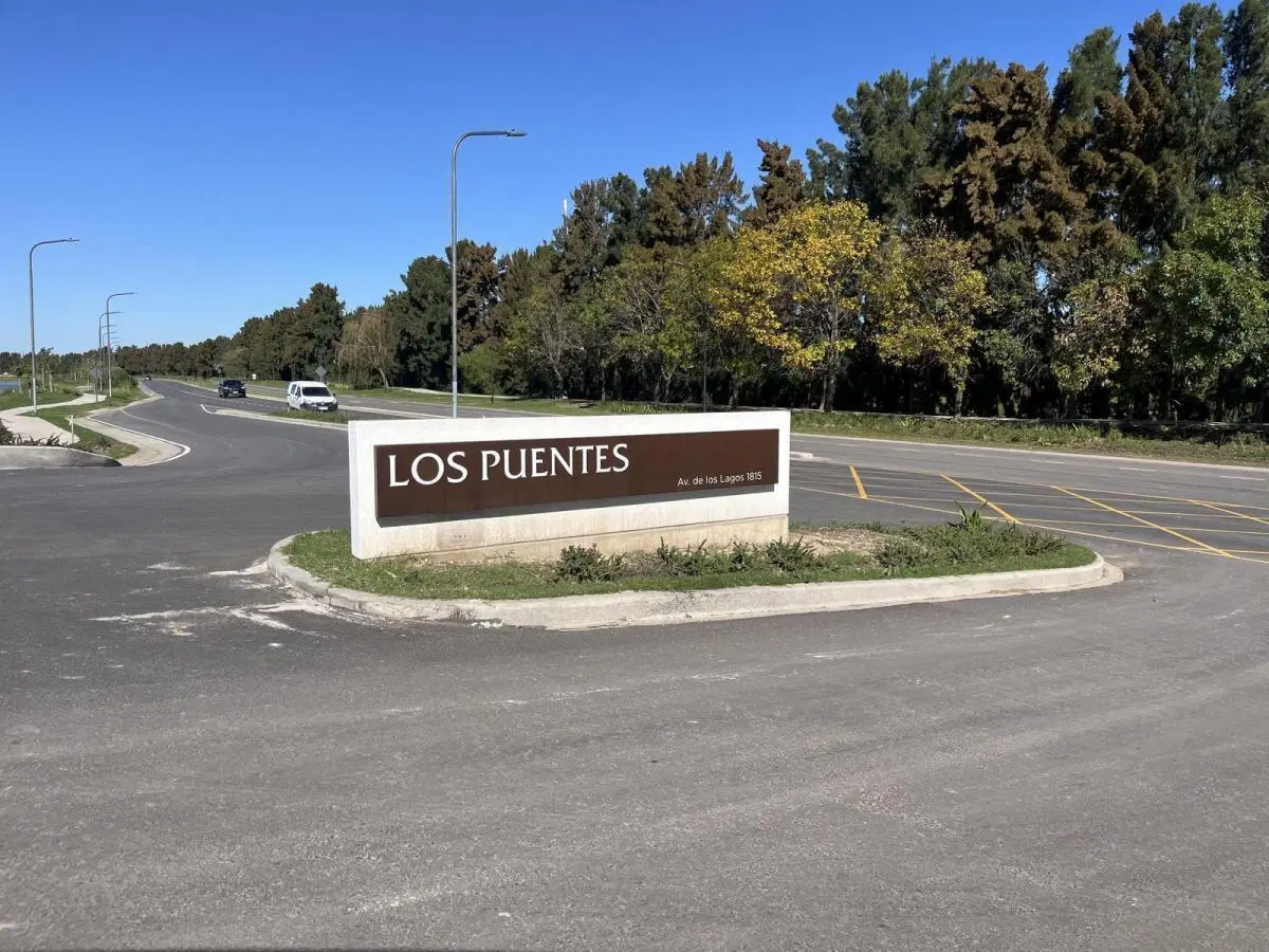 Lote en venta al lago central  en el Barrio Puentes, Nordelta 5