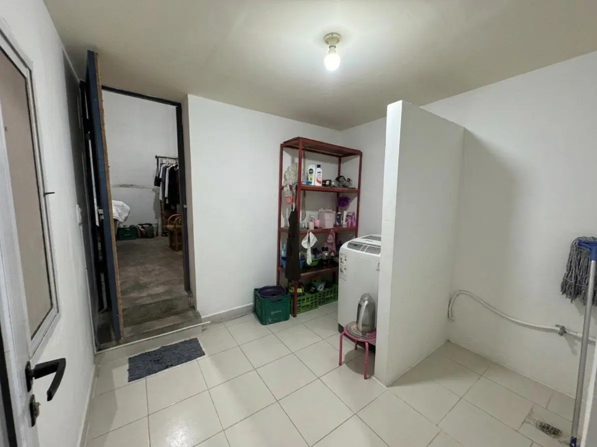 VENTA DEPOSITO DE 2 PLANTAS EN PALERMO CON RENTA 4