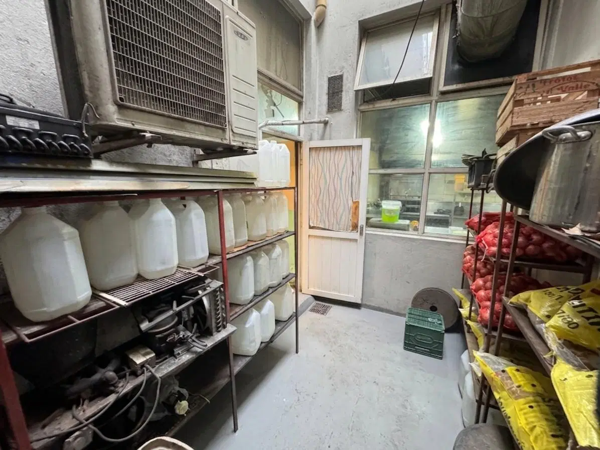 VENTA DEPOSITO DE 2 PLANTAS EN PALERMO CON RENTA 2