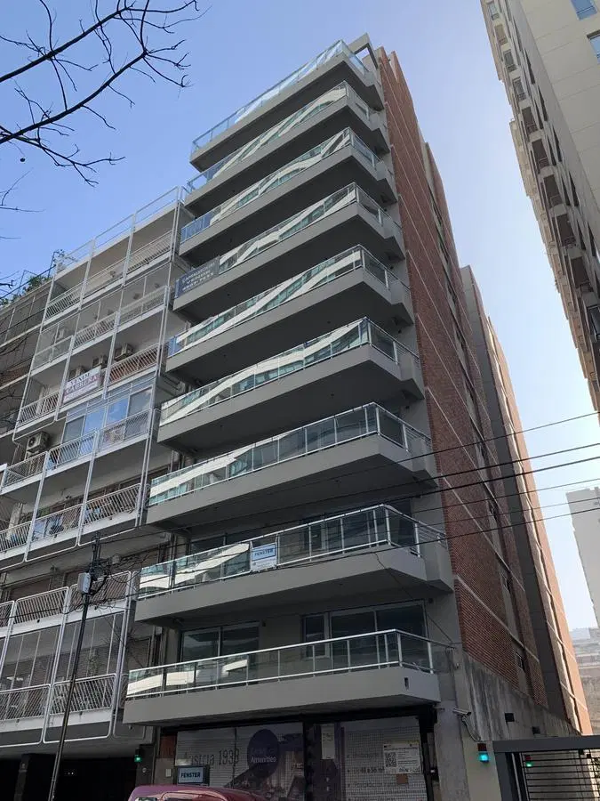 VENTA COCHERA A ESTRENAR SOBRE AUSTRIA ENTRE JUNCAL Y BERUTI EN BARRIO NORTE 3