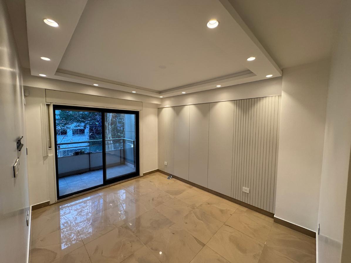 VENTA DEPARTAMENTO 4 AMBIENTES CON BALCON DEPENDENCIA Y COCHERA BELGRANO APTO CREDITO