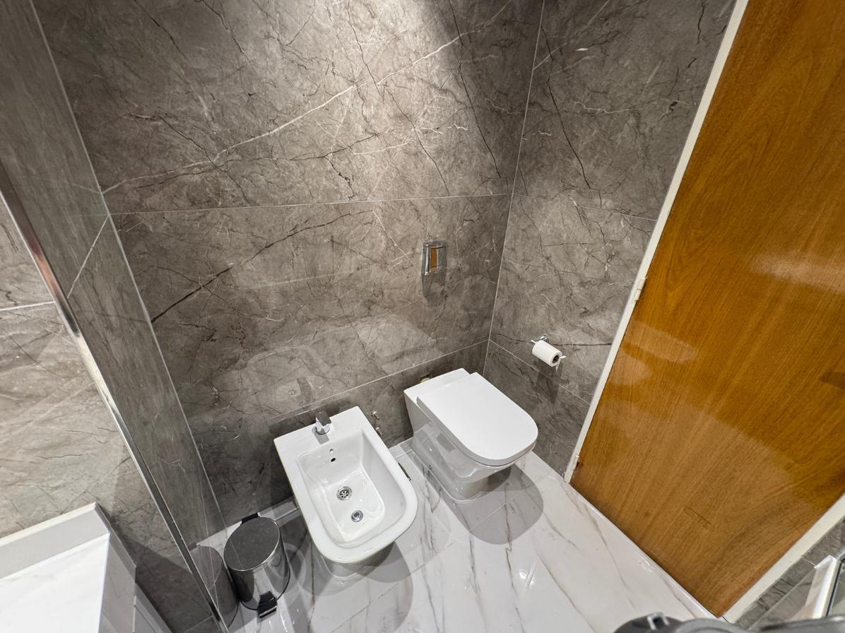 VENTA DEPARTAMENTO 4 AMBIENTES CON BALCON DEPENDENCIA Y COCHERA BELGRANO APTO CREDITO