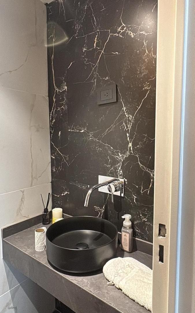VENTA DEPARTAMENTO 4 AMBIENTES CON BALCON DEPENDENCIA Y COCHERA BELGRANO APTO CREDITO