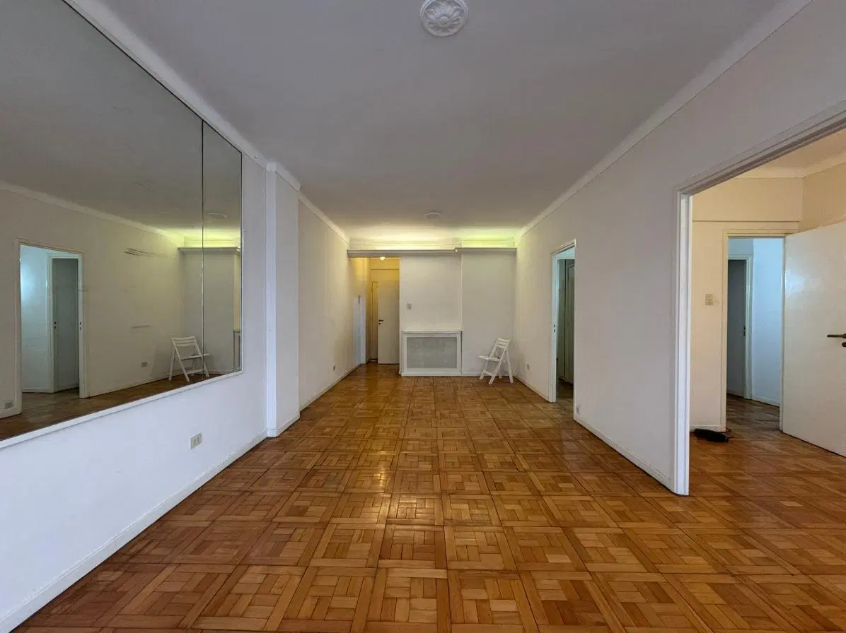 VENTA DEPARTAMENTO 4 AMBIENTES CON DEPENDENCIA EN BARRIO NORTE / PALERMO APTO CREDITO HIPOTECARIO 5