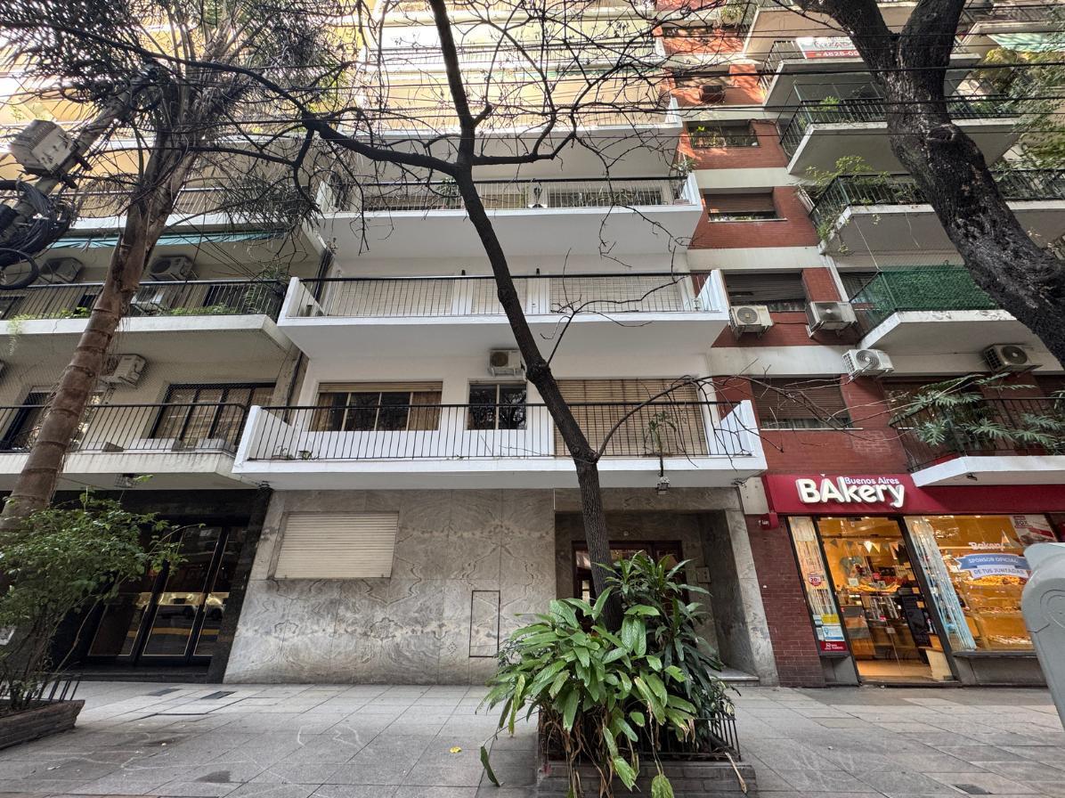 VENTA DEPARTAMENTO 4 AMBIENTES CON DEPENDENCIA EN BARRIO NORTE / PALERMO APTO CREDITO HIPOTECARIO