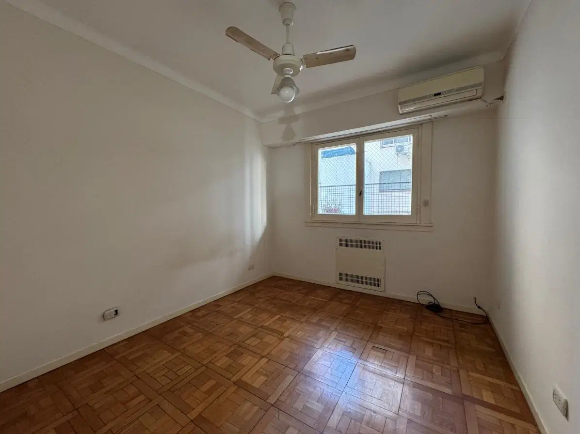 VENTA DEPARTAMENTO 4 AMBIENTES CON DEPENDENCIA EN BARRIO NORTE / PALERMO APTO CREDITO HIPOTECARIO 5