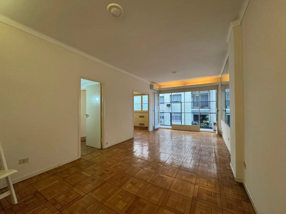 VENTA DEPARTAMENTO 4 AMBIENTES CON DEPENDENCIA EN BARRIO NORTE / PALERMO APTO CREDITO HIPOTECARIO 2